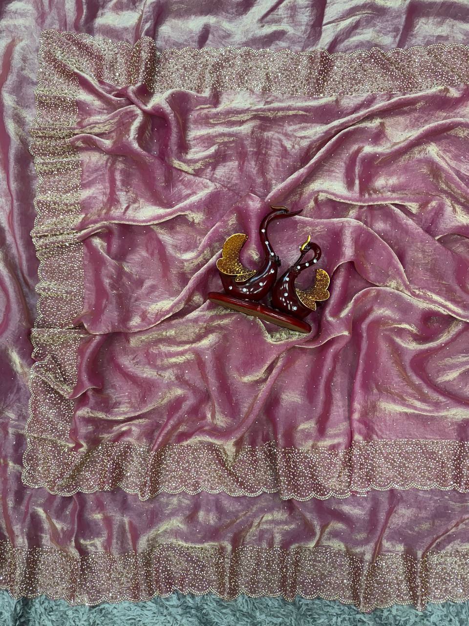 photo 6131823928763597911 y